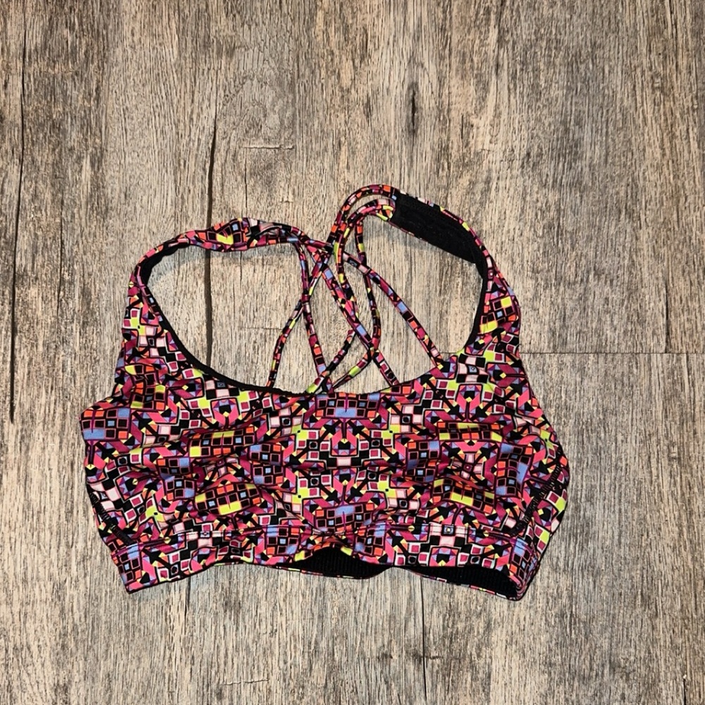 Victoria Sport strappy sports bra size xs